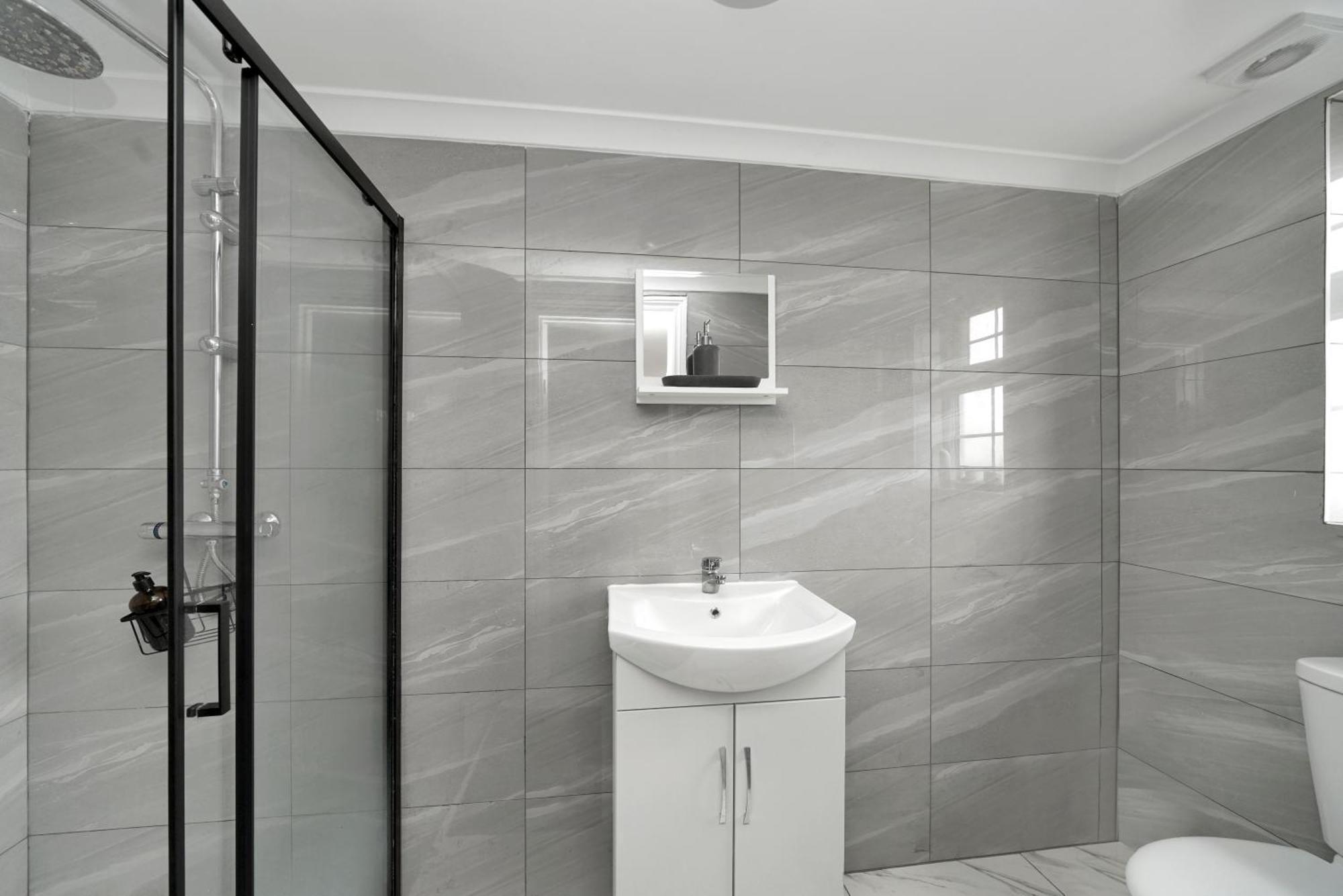 Cosy On Elizabeth Line - Free Parking Apartamento