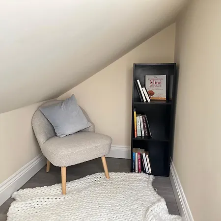 Cosy London Apartment On Elizabeth Line - Free Parking Exterior photo